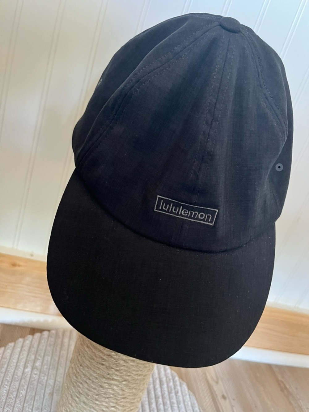 lululemon athletica  Black Classic Logo Baseball Cap. One size never wore
